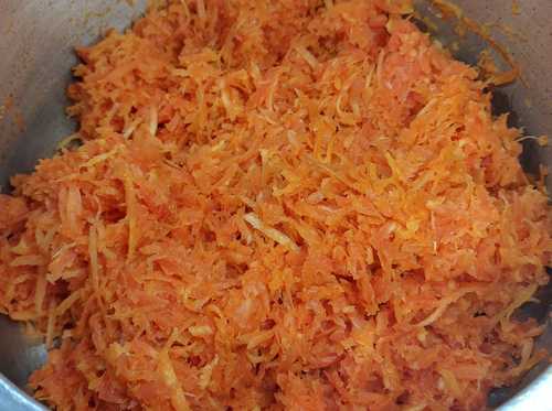 cooking grated gajar for halwa