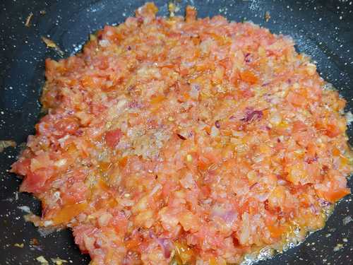 tomato puree for pav bhaji