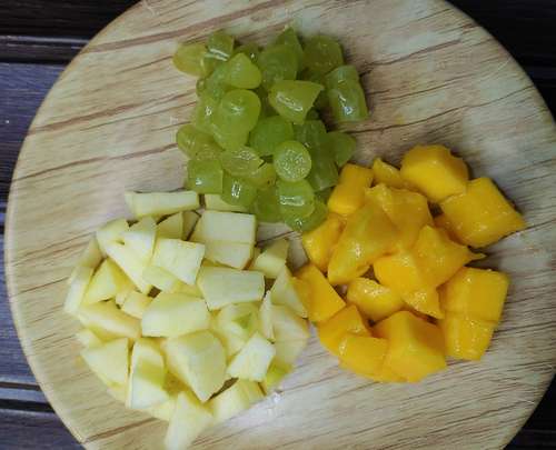 fruits for custard